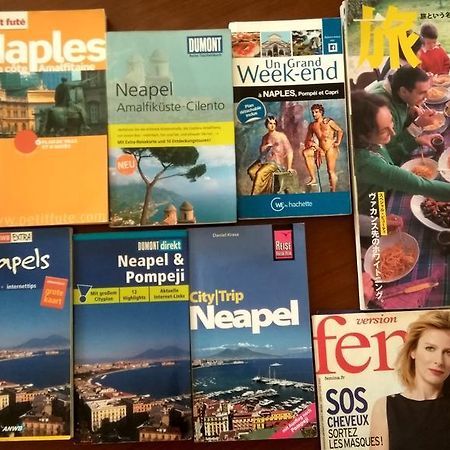 Dimora Dei Giganti Bed & Breakfast Napoli Bagian luar foto