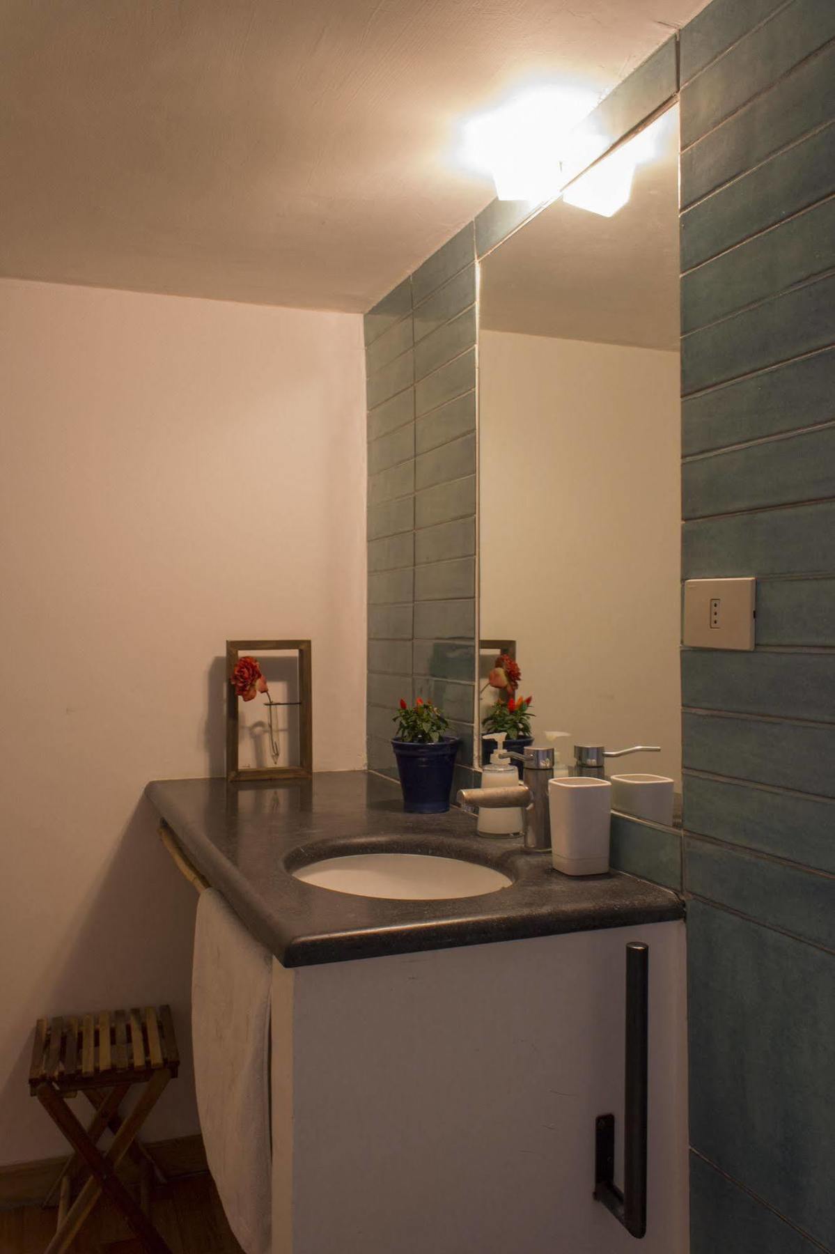 Dimora Dei Giganti Bed & Breakfast Napoli Bagian luar foto