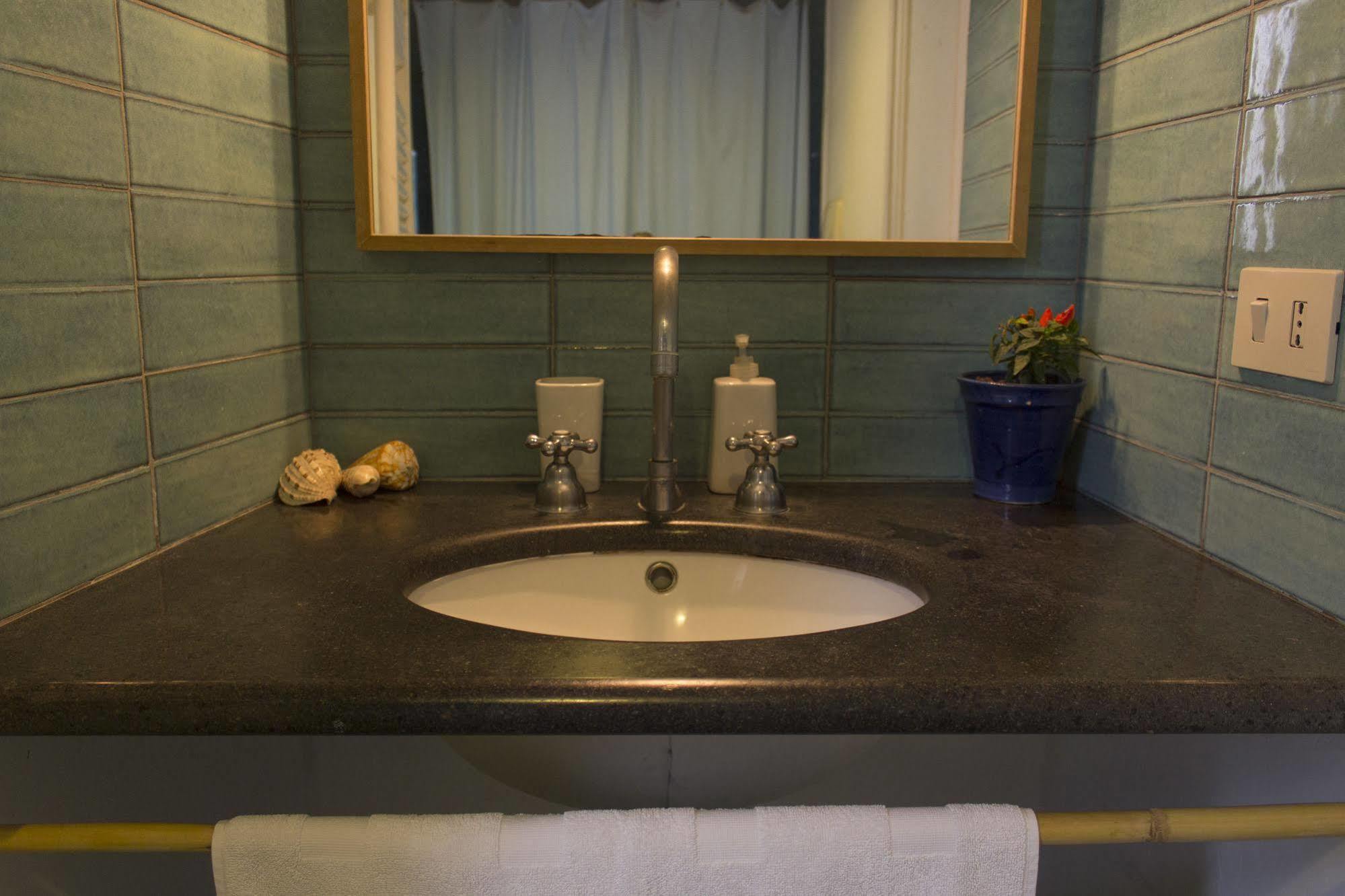 Dimora Dei Giganti Bed & Breakfast Napoli Bagian luar foto